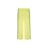 Светло-желтый