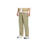 Светлый гороховый зеленый.