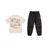 Комплект одежды (Абрикосовая короткая футболка с коротким рукавом + черные штаны)