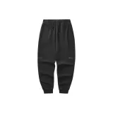 Угольно-черный