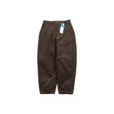 Темно-коричневый