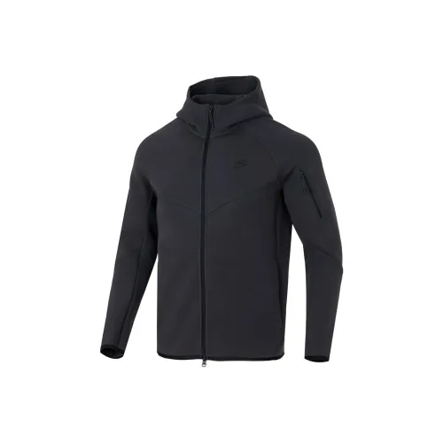 Nike Мужские черные куртки