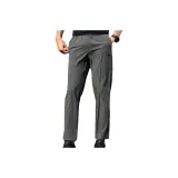 Темный армейский зеленый.