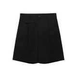 Чёрные, средней посадки, штаны.