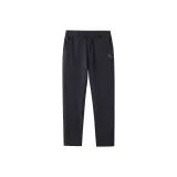 Призрачно черный