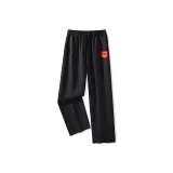 Черные штаны с логотипом Miniso в виде улыбающегося лица