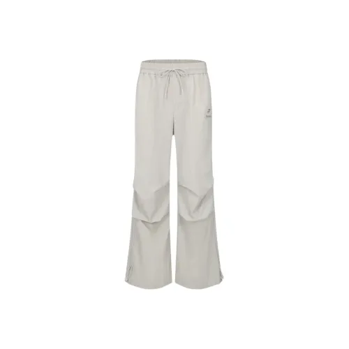 URBAN REVIVO Повседневные брюки Мужские Нюдовый абрикос