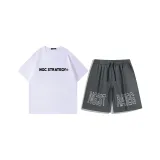 Белый топ + темно-серые шорты