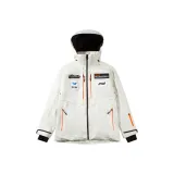 Молочно-белый