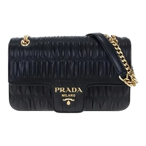 PRADA Сумки через плечо Женские