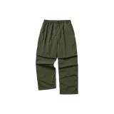 Тёмно-зелёный