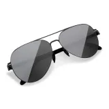 Черная оправа с серыми линзами