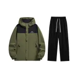 Thickened и Fleece-Lined Set (Army Green Top + Black Fleece-Lined Pants)  
Утолщенный и с флисовой подкладкой комплект (Армейский зеленый топ + черные штаны с флисовой подкладкой)