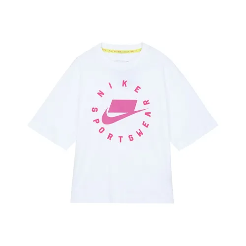 NIKE Женские футболки