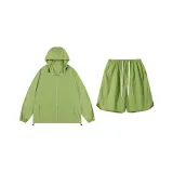 Светло-зеленый