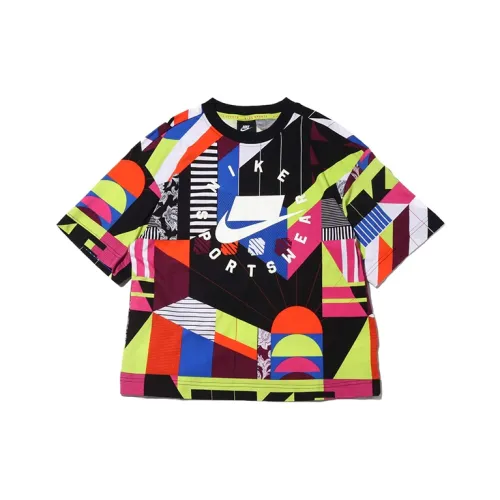 NIKE Женские футболки