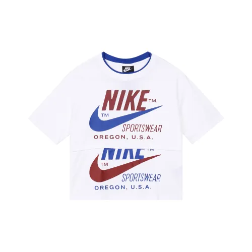 NIKE Женские футболки