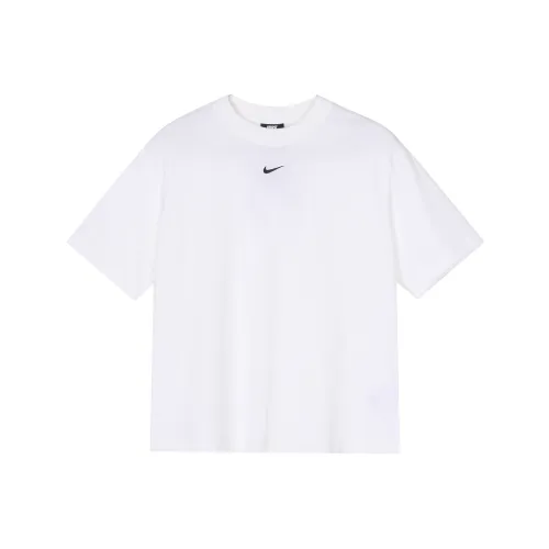 NIKE Sportswear Женские Футболки