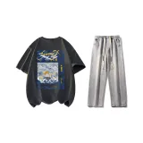 Комплект (Темно-серый с коротким рукавом + Светло-синие джинсы)