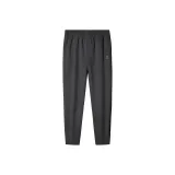 Призрачно черный