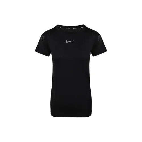 Nike Комплект с короткими рукавами T-рубашка Женская Черный