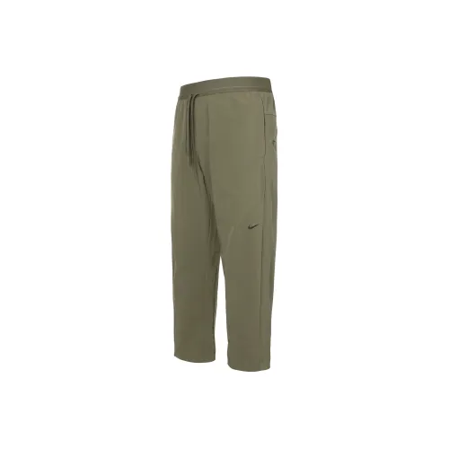 Nike Medium Olive Green Men's Casual Pants  
Nike Средне-оливковые зеленые мужские повседневные брюки