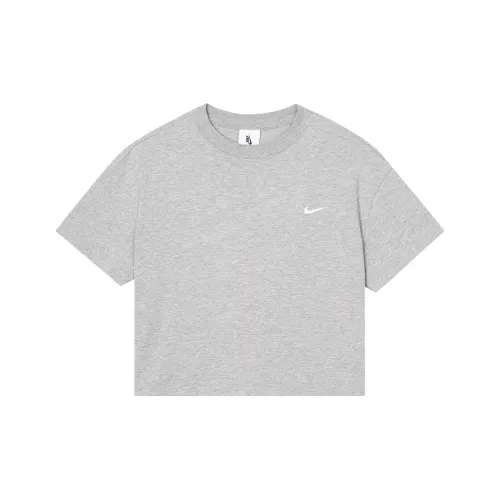 NIKE Серый Женские Короткие Топы