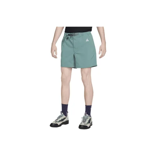 Nike ACG Повседневные шорты Мужские Зеленые