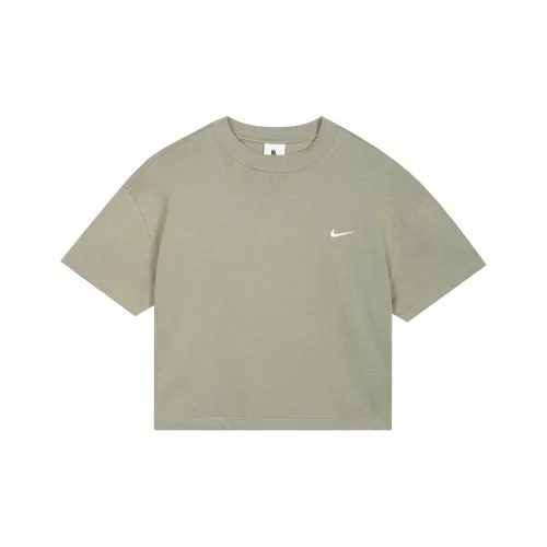 Nike T-Shirt Женская Светло-Армейский Зеленый