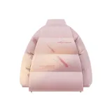 Светло-розовый