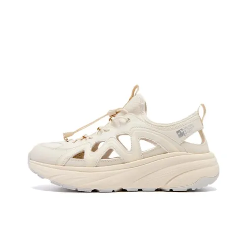 QIAODAN Slip-resistant и дышащая обувь для походов женская бежевая