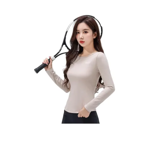 Барби Молочно-белая Женская Йога T-рубашка