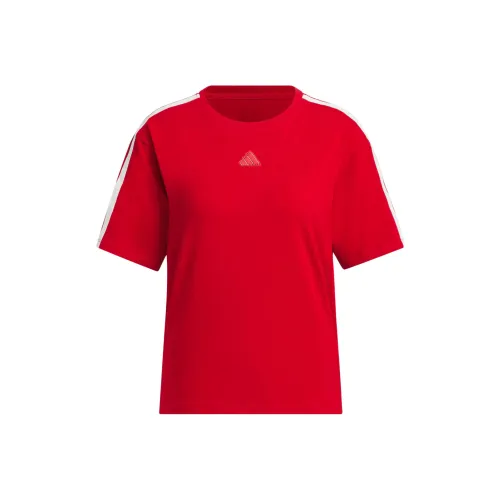 Adidas Женские футболки красного цвета