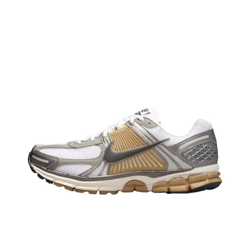 nike Zoom Vomero 5 Slip-resistant Abrasion-resistant Low Top Casual Running Shoes Unisex White Silver nike Zoom Vomero 5 Противоскользящий Устойчивый к истиранию Низкий Топ Повседневные Беговые Кроссовки Унисекс Белый Серебряный