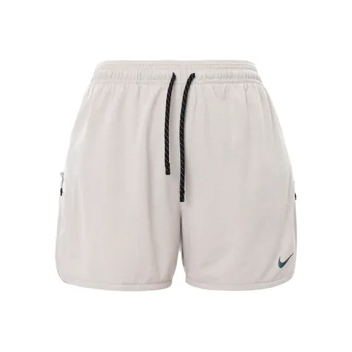 Nike Серые Спортивные Шорты для Мужчин