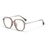 Прозрачно-чайный