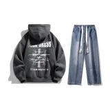 Комплект одежды (Темно-серый свитшот + Темно-синие джинсы с эффектом вымытого)