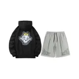 Чёрный топ + светло-серые шорты