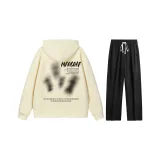 Абрикосовый свитшот + черные штаны