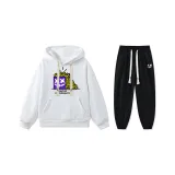 Белый свитшот + черные штаны