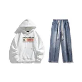 Комплект одежды (Белый свитшот + Темно-синие джинсы с эффектом вымытого)