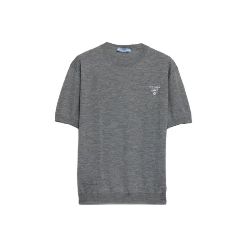 PRADA Серые Женские T-рубашки