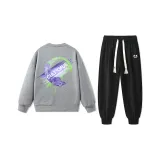 Серый свитшот + черные штаны