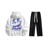 Комплект одежды (Белый свитшот + Черные джинсы с эффектом вымытого)