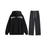 Black Sweatshirt + Black Gray Jeans (Fleece-Lined)  
Черный свитшот + черно-серые джинсы (на флисовой подкладке)