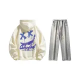 Комплект одежды (Абрикосовый свитшот + Светло-синие джинсы)