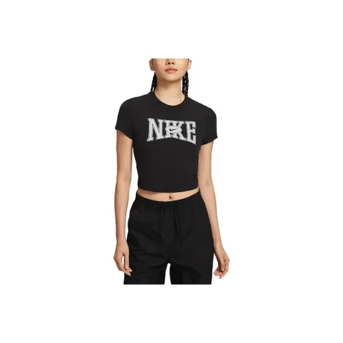 Nike Sportswear T-Shirt Женская Черная