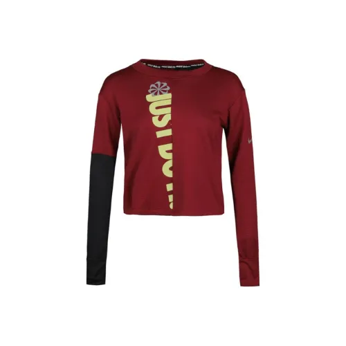 Nike Standardная футболка женская красная