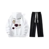 Комплект одежды (Белый свитшот + Черные джинсы)