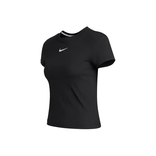 NIKE Черные Женские Футболки